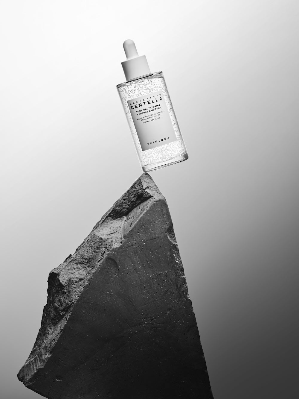 [Skin1004] Madagascar Centella Tone Brightening Capsule Ampoule 100ml